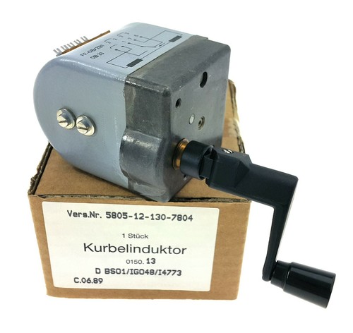 Hand crank phone telephone - hand,